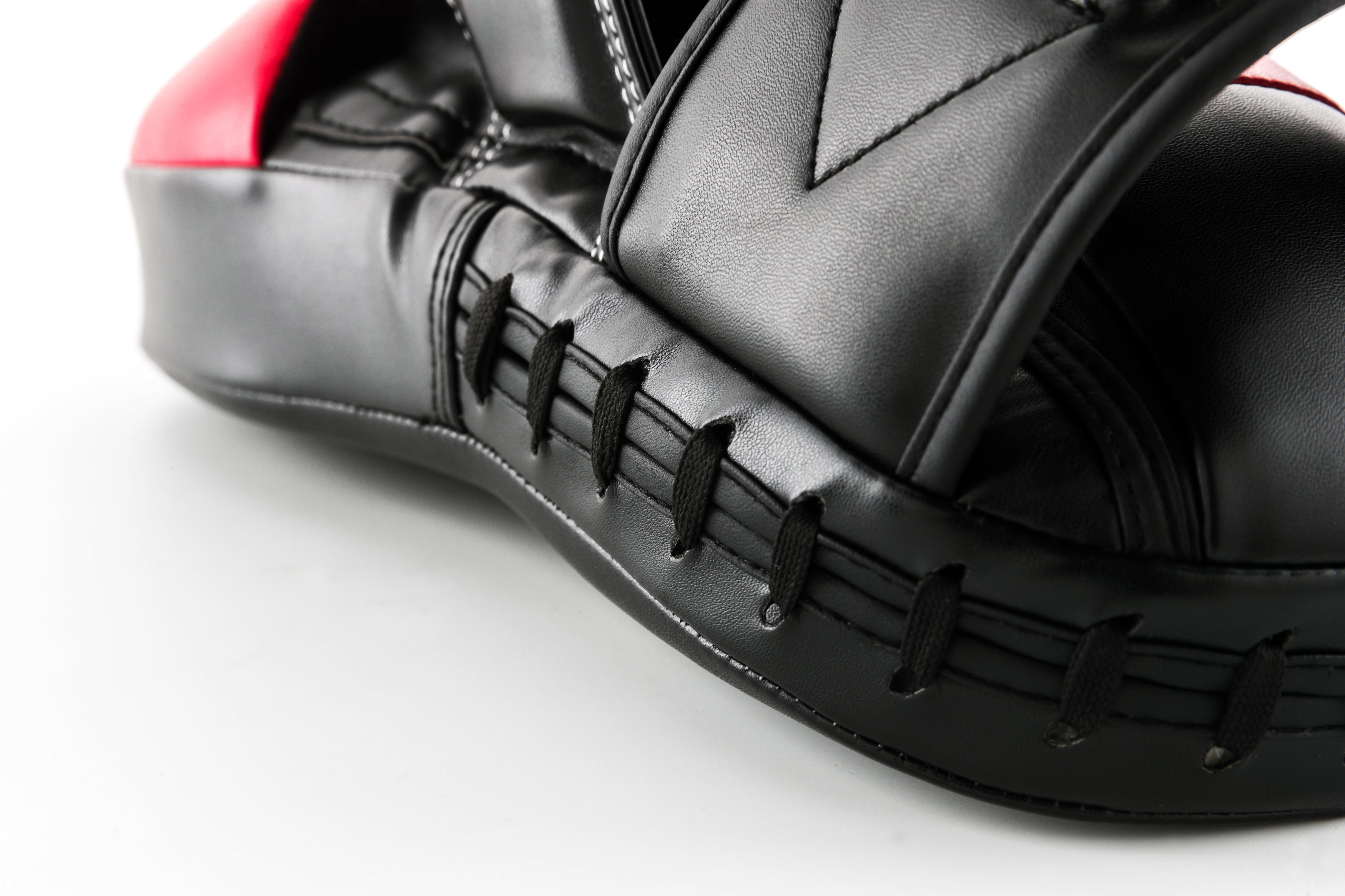 UFC Long Curved Focus Mitts