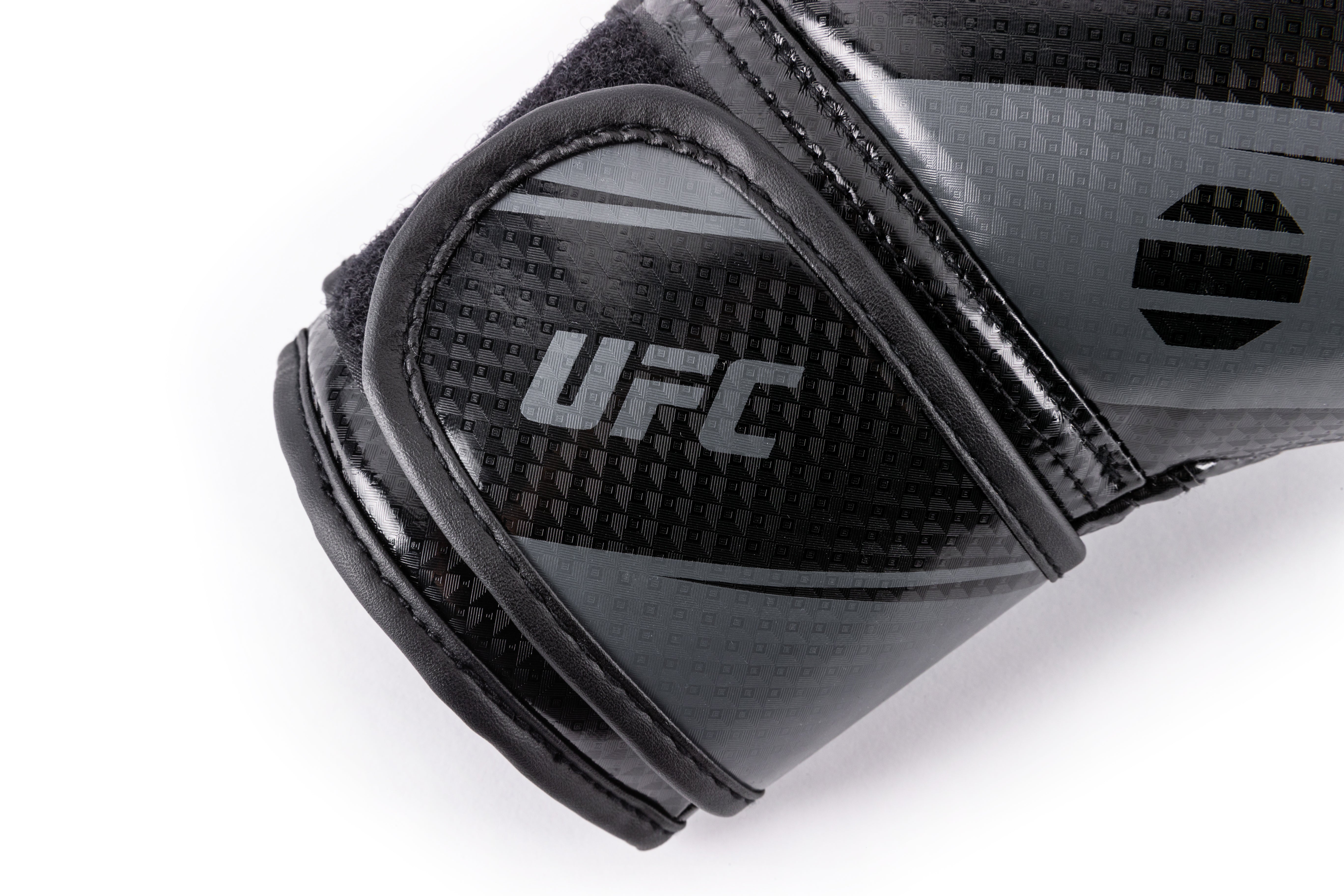 UFC Performance Rush Youth Boxing Gloves