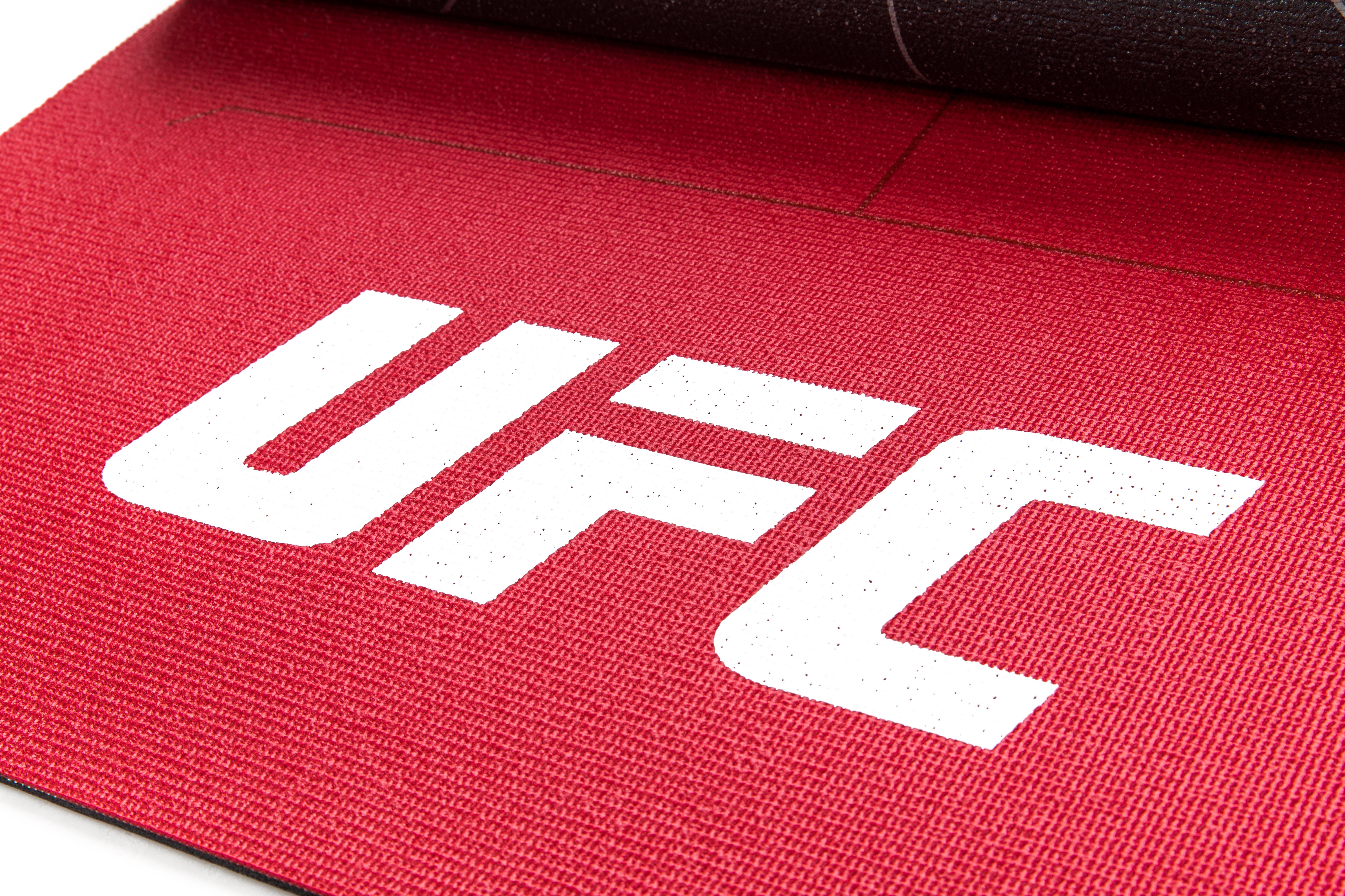 Tappetino Allenamento UFC Double-face 142x61 Cm, Spesso 1,5 Cm – Lavabile E Arrotolabile, Colore Rosso