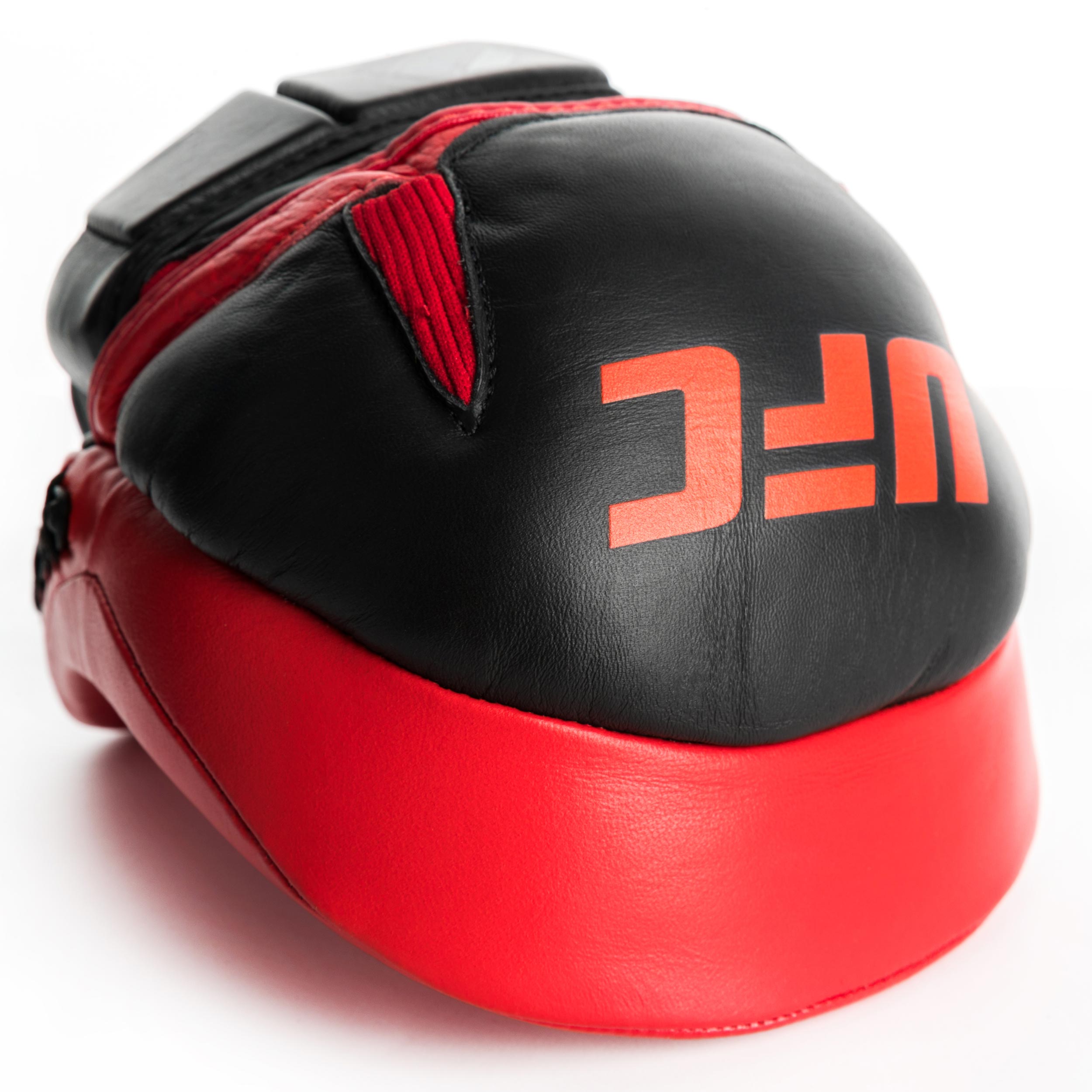 UFC Pro Perfect Curve Punch Mitts